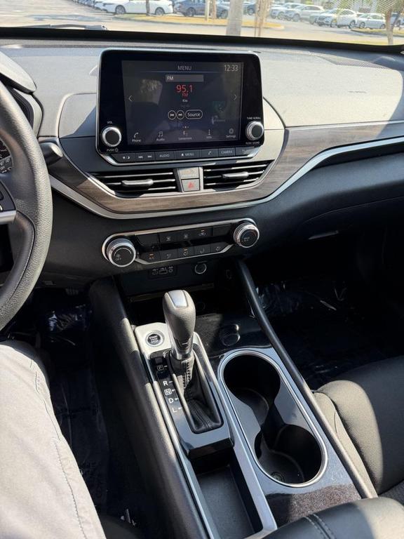 used 2024 Nissan Altima car, priced at $19,991