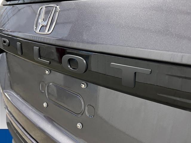 new 2025 Honda Pilot car, priced at $54,530