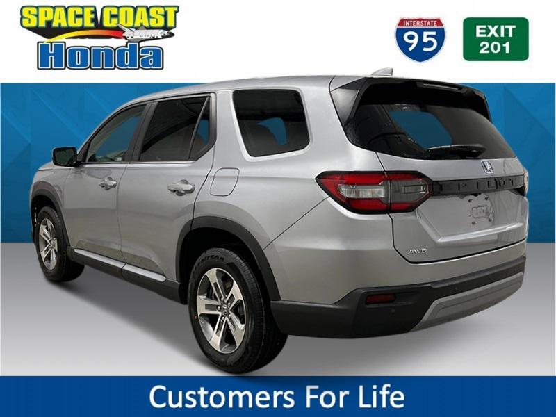 new 2025 Honda Pilot car, priced at $47,825