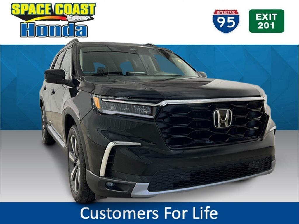 new 2025 Honda Pilot car, priced at $51,095
