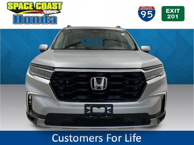 new 2025 Honda Pilot car, priced at $51,095