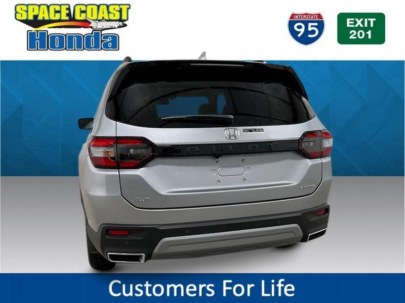 new 2025 Honda Pilot car, priced at $51,095