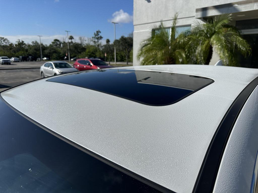 used 2022 Honda CR-V car, priced at $27,991