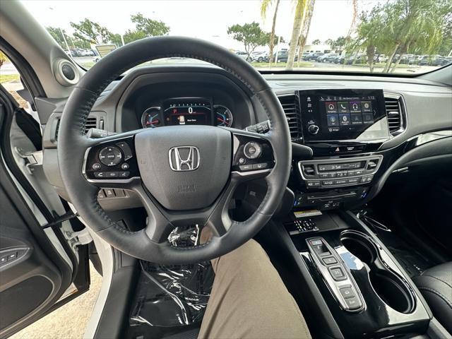 used 2022 Honda Pilot car, priced at $35,991