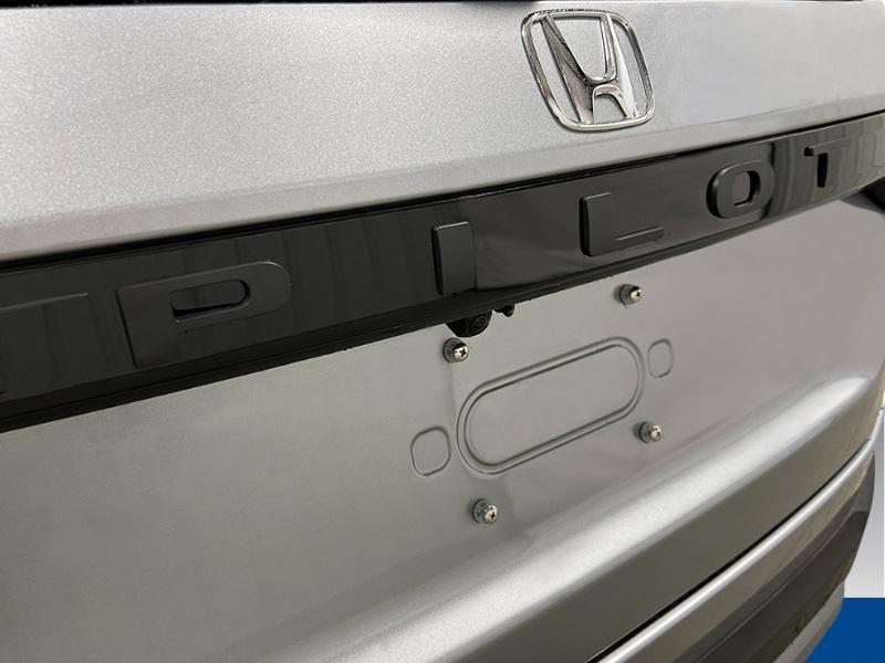 new 2025 Honda Pilot car, priced at $47,825