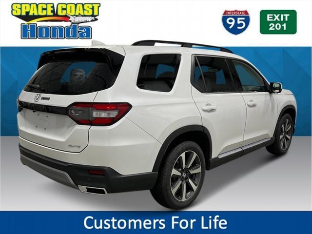 new 2025 Honda Pilot car, priced at $54,985
