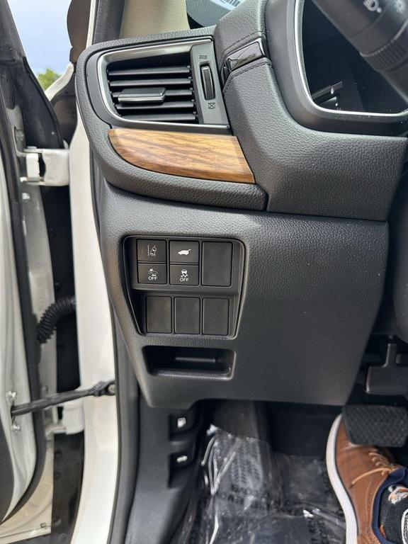 used 2017 Honda CR-V car, priced at $18,337