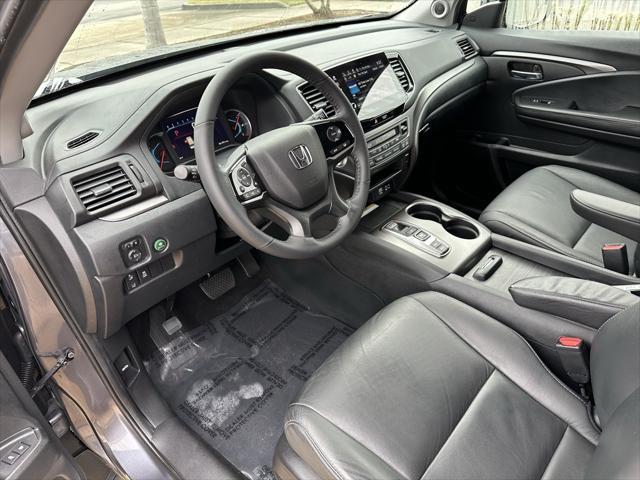 used 2022 Honda Pilot car, priced at $26,991