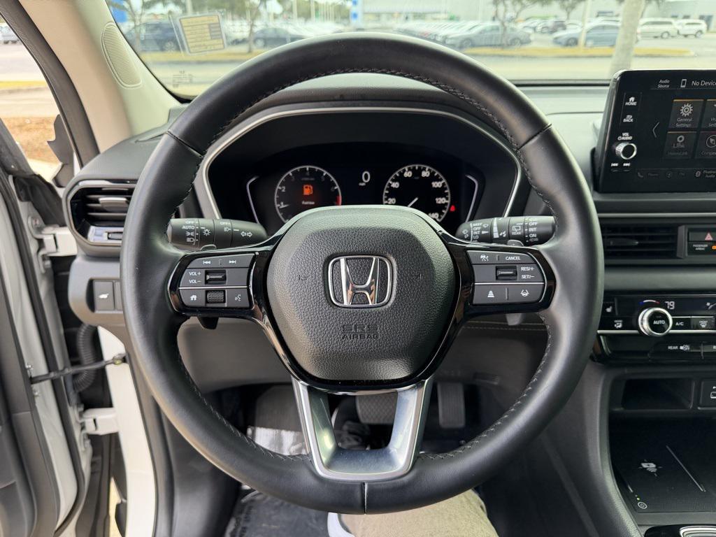 used 2023 Honda Pilot car, priced at $33,999