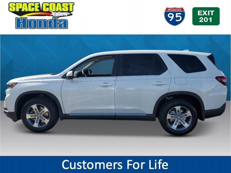 new 2025 Honda Pilot car, priced at $46,180