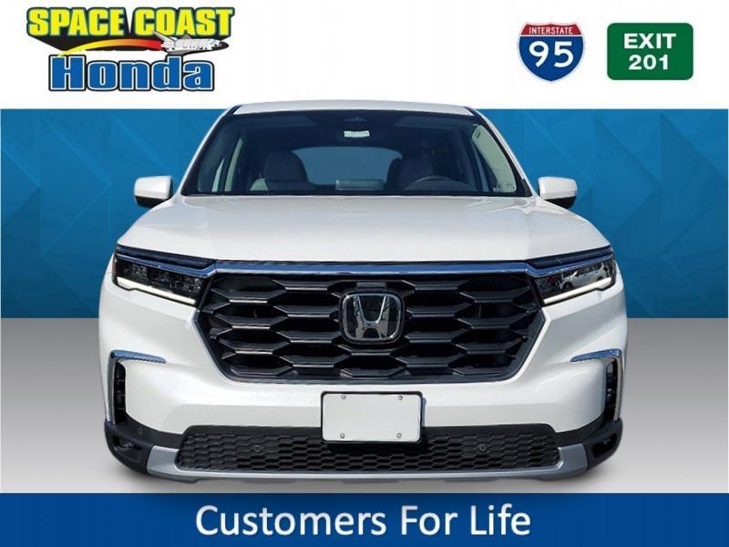 new 2025 Honda Pilot car, priced at $46,180