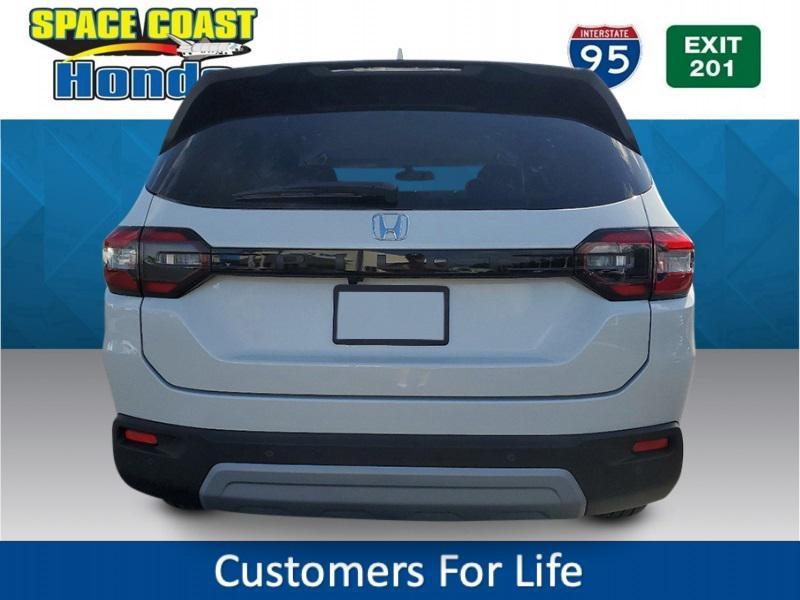 new 2025 Honda Pilot car, priced at $46,180