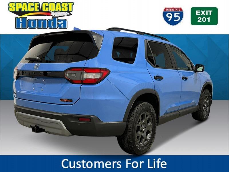 new 2025 Honda Pilot car, priced at $51,305