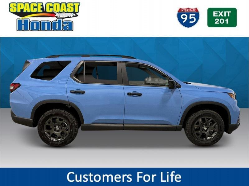 new 2025 Honda Pilot car, priced at $51,305