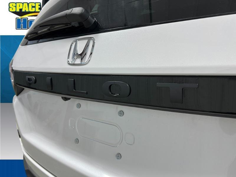 new 2025 Honda Pilot car, priced at $51,350