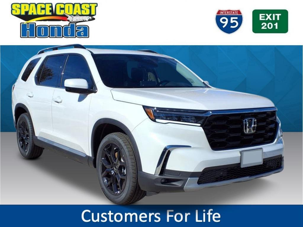 new 2025 Honda Pilot car, priced at $51,350