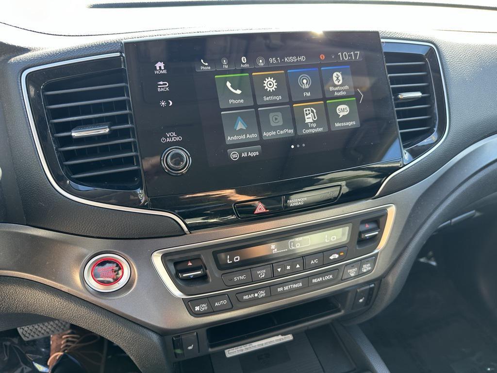 used 2022 Honda Pilot car, priced at $31,991