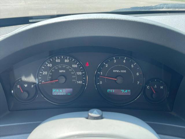 used 2006 Jeep Grand Cherokee car, priced at $4,599