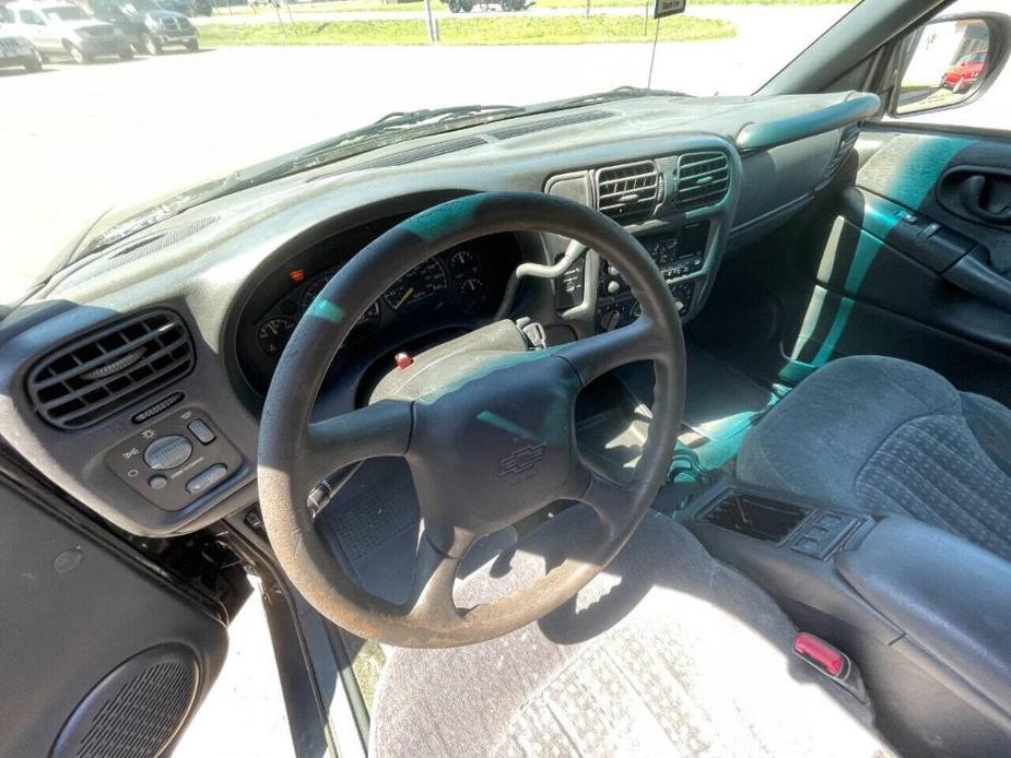 used 2000 Chevrolet S-10 car, priced at $3,599