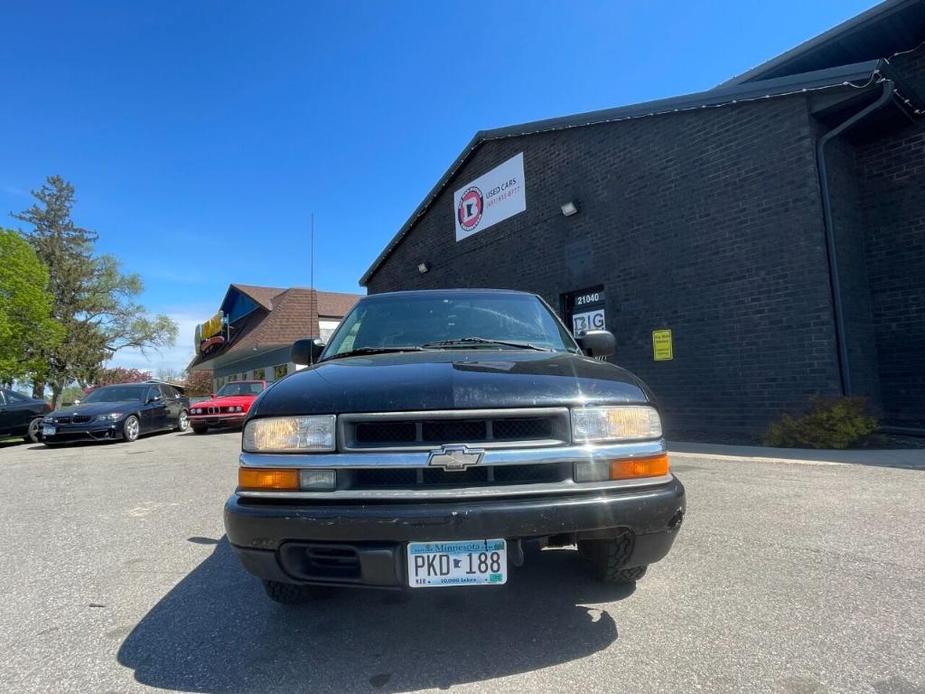 used 2000 Chevrolet S-10 car, priced at $3,999