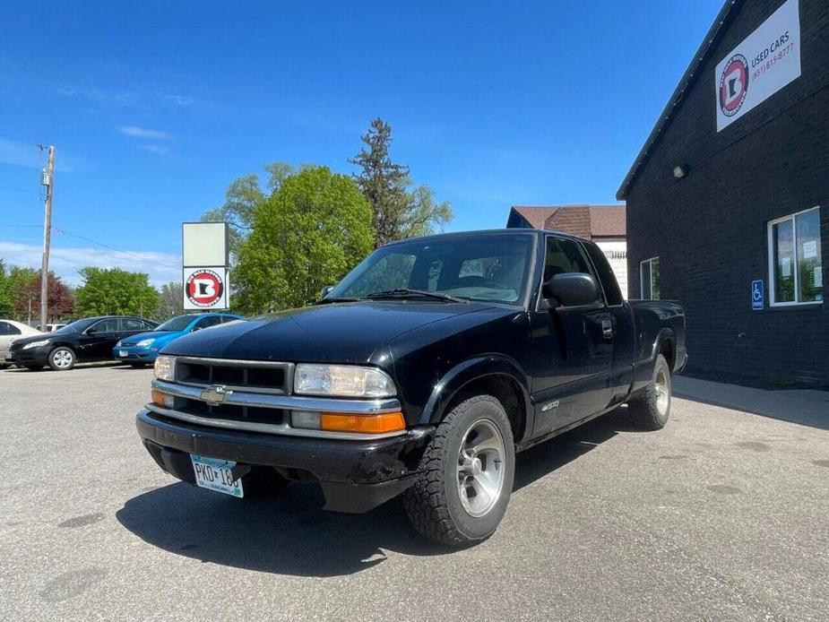 used 2000 Chevrolet S-10 car, priced at $3,599