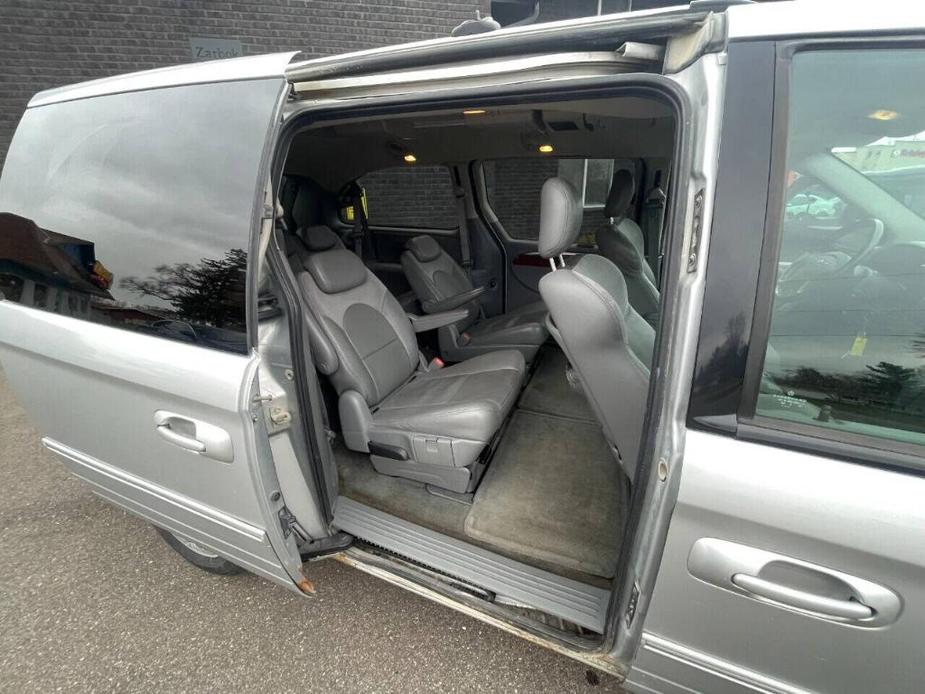 used 2007 Chrysler Town & Country car, priced at $4,399