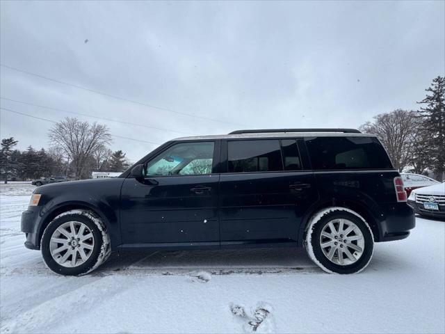 used 2009 Ford Flex car, priced at $5,999