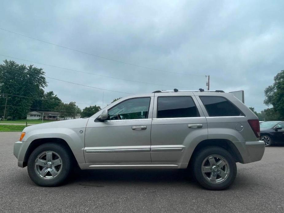 used 2007 Jeep Grand Cherokee car, priced at $3,499