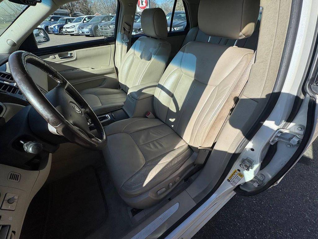 used 2008 Cadillac DTS car, priced at $3,999