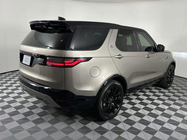 new 2024 Land Rover Discovery car, priced at $73,058