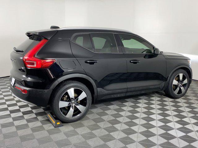 used 2019 Volvo XC40 car, priced at $21,498