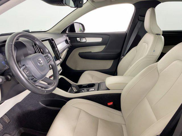 used 2019 Volvo XC40 car, priced at $21,498