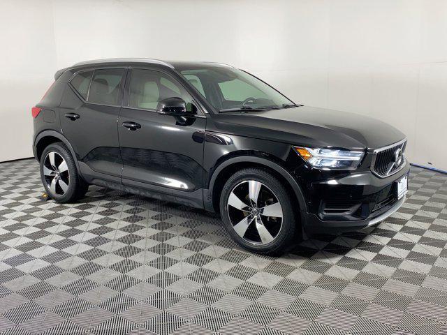 used 2019 Volvo XC40 car, priced at $21,498