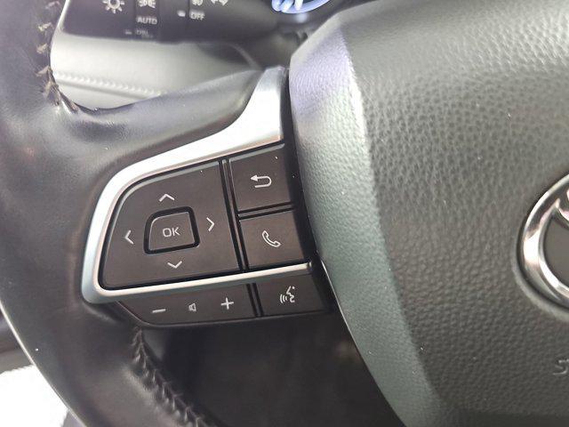used 2021 Toyota Highlander car, priced at $31,499