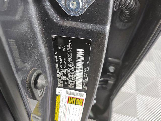 used 2021 Toyota Highlander car, priced at $31,499