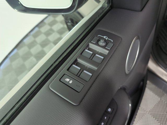 new 2025 Land Rover Discovery car, priced at $73,068