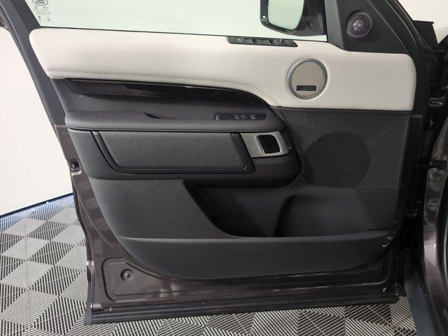 new 2025 Land Rover Discovery car, priced at $71,118