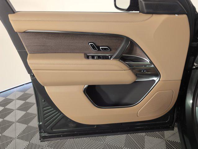 new 2025 Land Rover Range Rover car, priced at $140,011