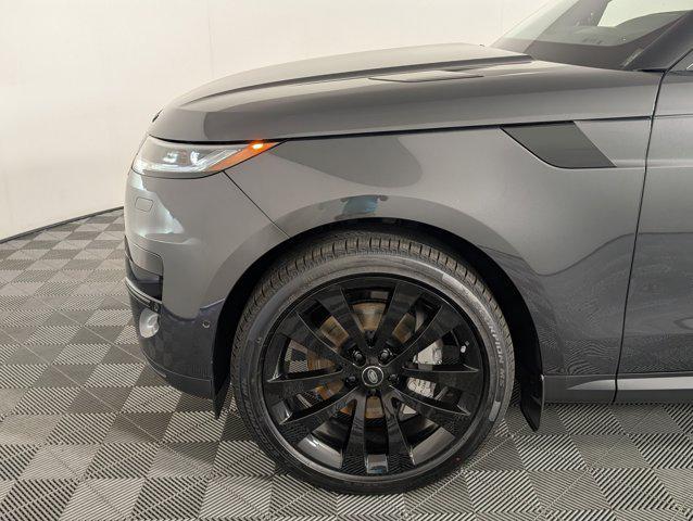 new 2025 Land Rover Range Rover Sport car, priced at $96,185
