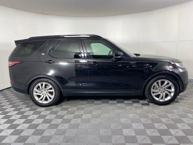 used 2019 Land Rover Discovery car, priced at $22,498