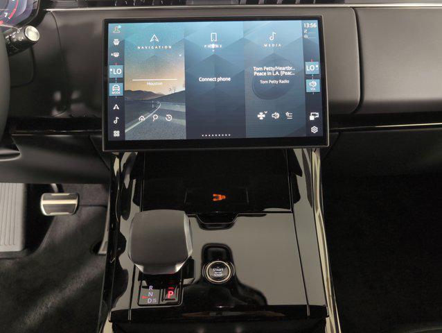 new 2025 Land Rover Range Rover Sport car, priced at $109,611