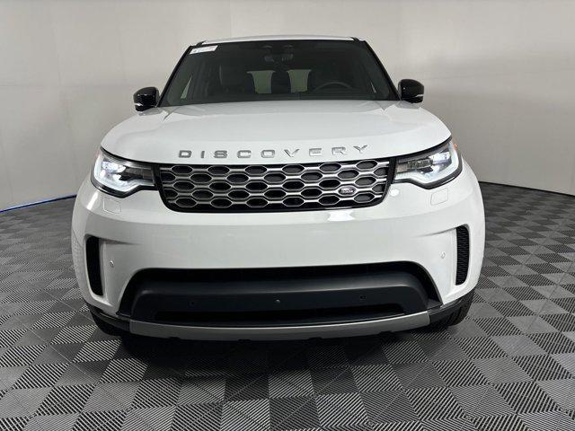 new 2025 Land Rover Discovery car, priced at $65,118