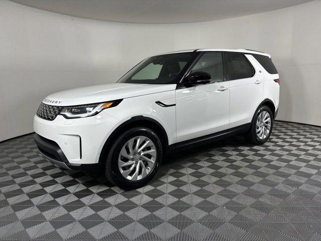 new 2025 Land Rover Discovery car, priced at $65,118