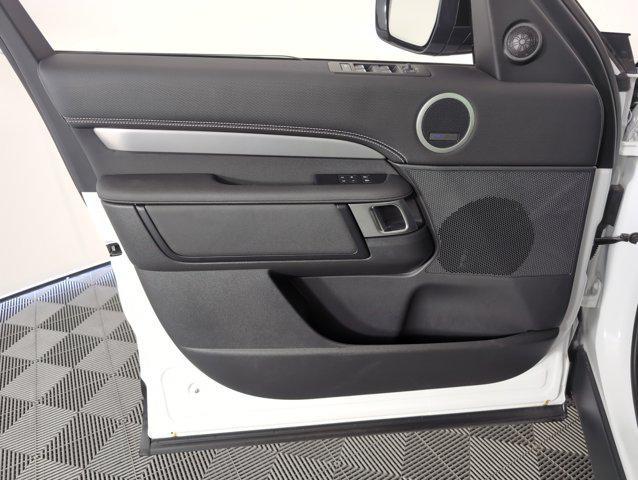 used 2025 Land Rover Discovery car, priced at $71,991