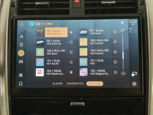used 2025 Land Rover Discovery car, priced at $71,991