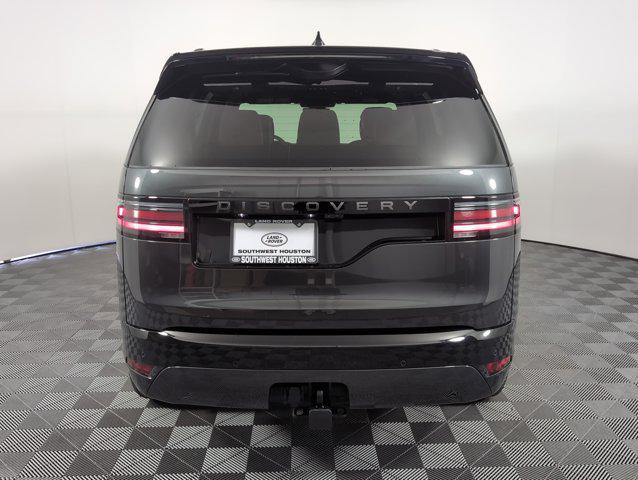 new 2025 Land Rover Discovery car, priced at $76,728