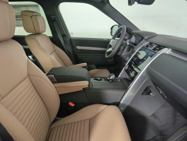 new 2025 Land Rover Discovery car, priced at $76,728