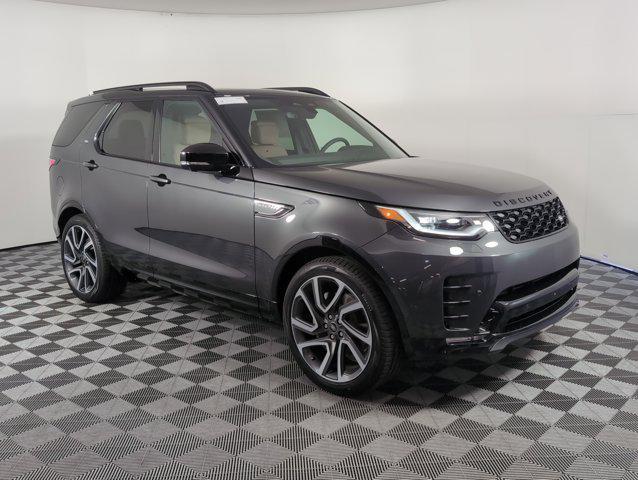 new 2025 Land Rover Discovery car, priced at $76,728