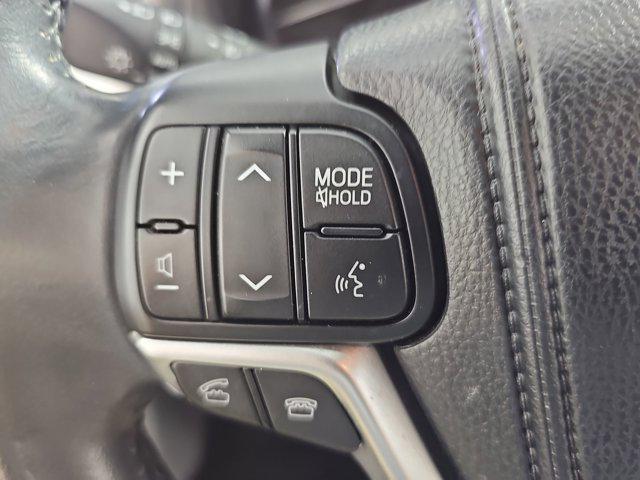 used 2014 Toyota Highlander car, priced at $12,999