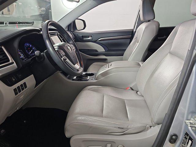 used 2014 Toyota Highlander car, priced at $12,999